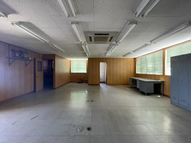 高柳様貸店舗の内装