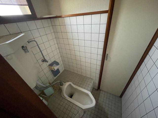 高柳様貸店舗のトイレ