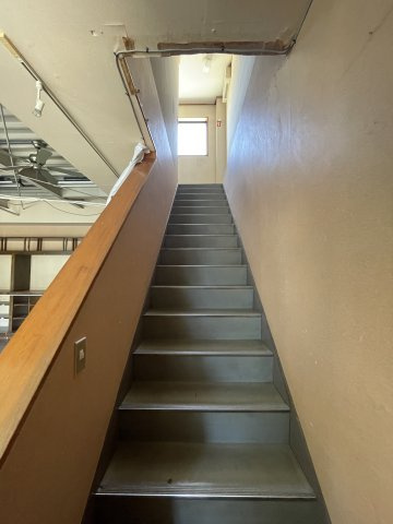 高柳様貸店舗の内装