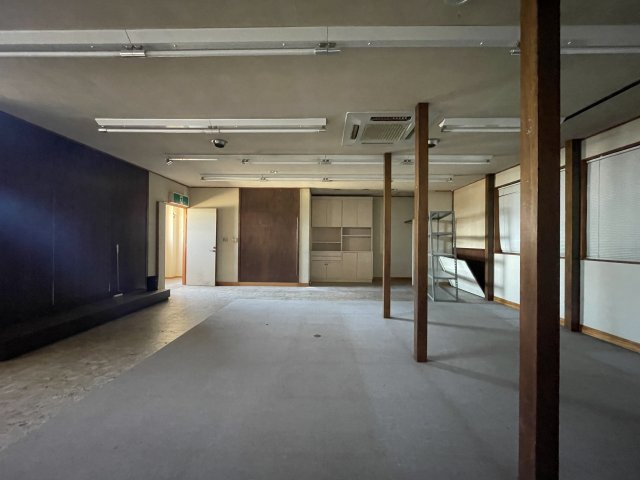 高柳様貸店舗の内装