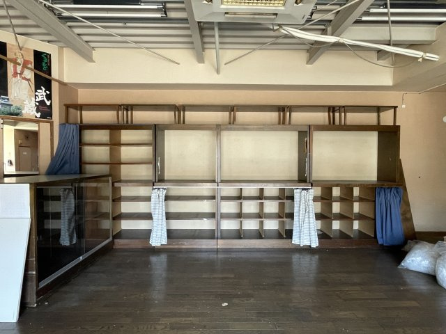 高柳様貸店舗の内装