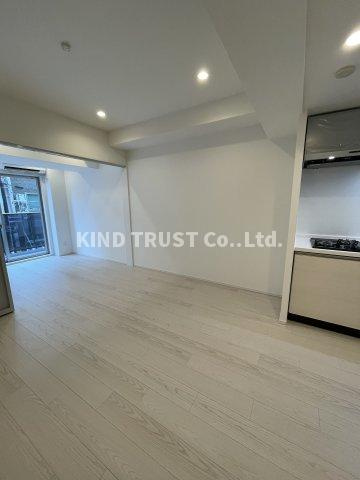 シーズンフラッツ梅田北の居間・リビング|リビングです