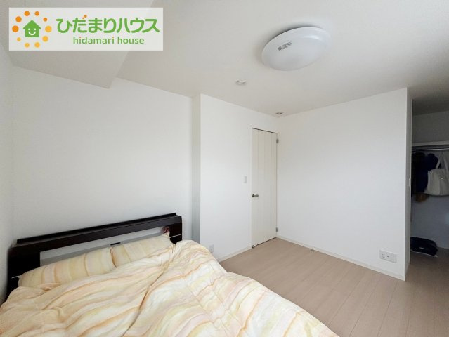 日立市東滑川町２丁目　中古戸建の寝室|大きなベッドを置いても余裕の広さの主寝室♪♪