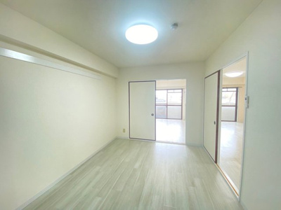 【洋室】 | フェルザ南茨木