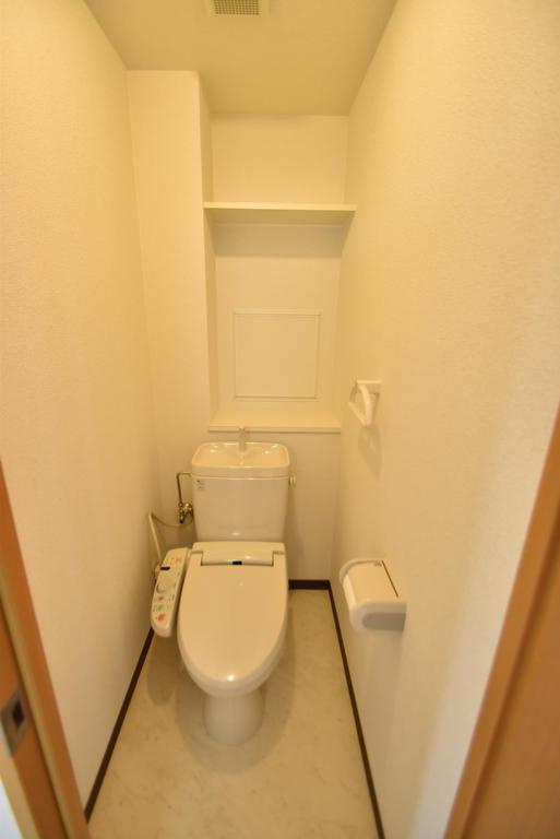 大阪市城東区今福西１丁目の賃貸マンションのトイレ