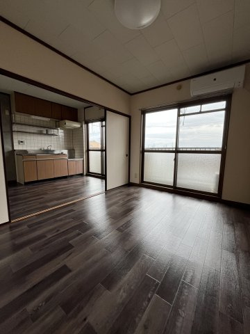 コーポラス水口の居間・リビング