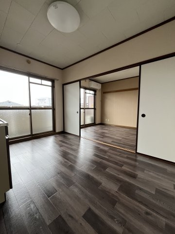 コーポラス水口の居間・リビング