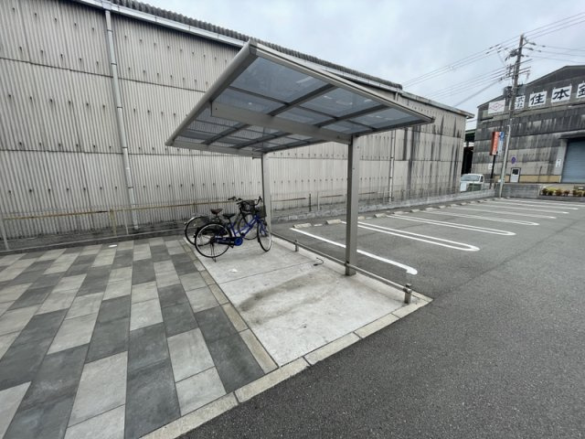 シャルマンSMTの駐車場