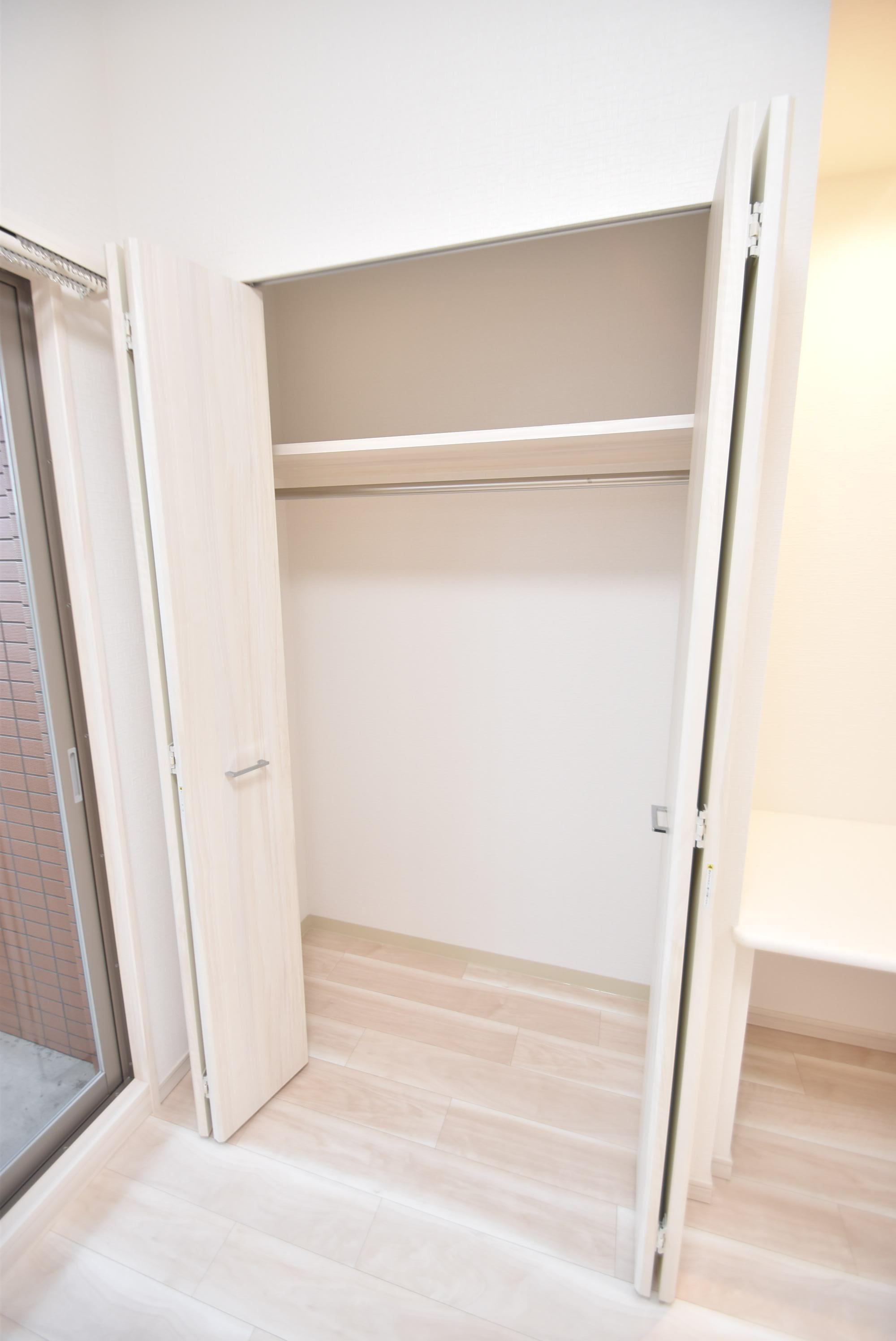 大阪市城東区中央３丁目の賃貸マンションの収納