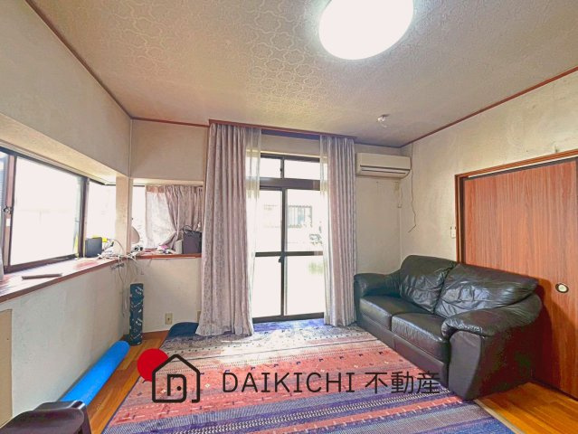 【居間・リビング】 | 桶川市下日出谷　中古戸建