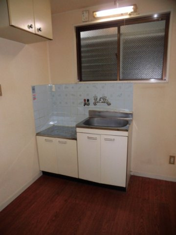 大阪市中央区谷町７丁目の賃貸マンションのキッチン