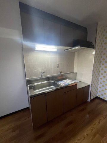 ロワジール山手のキッチン