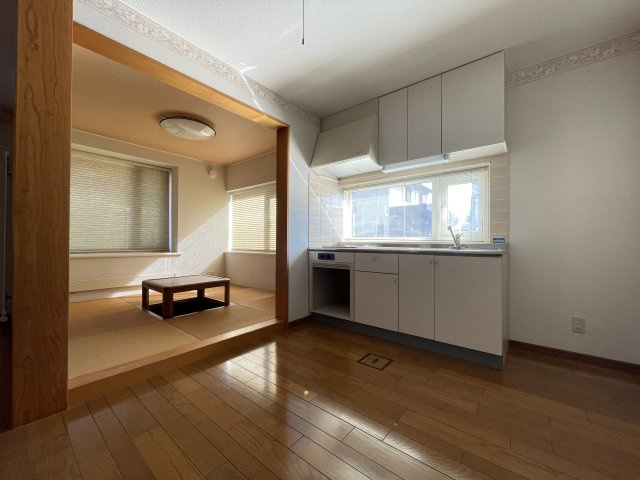 八戸市長根3丁目の居間・リビング