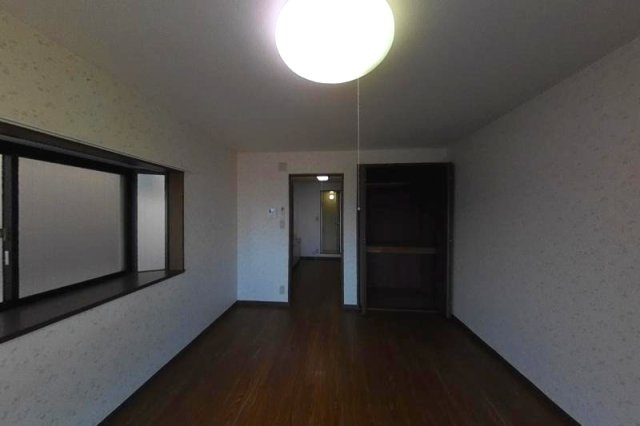 マンション・ターラの居間・リビング|物件の画像3