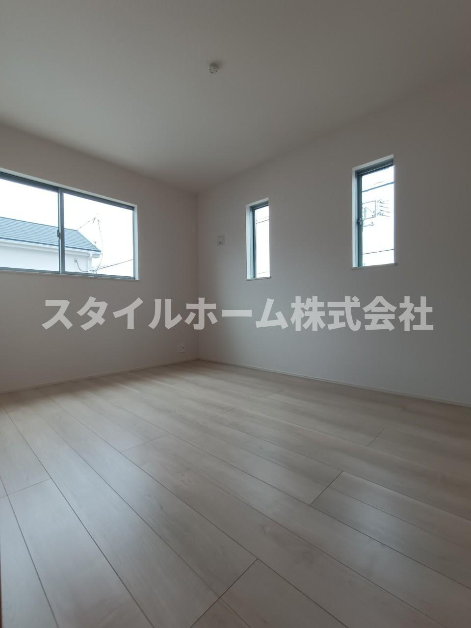 リナージュ豊川市蔵子の居間・リビング