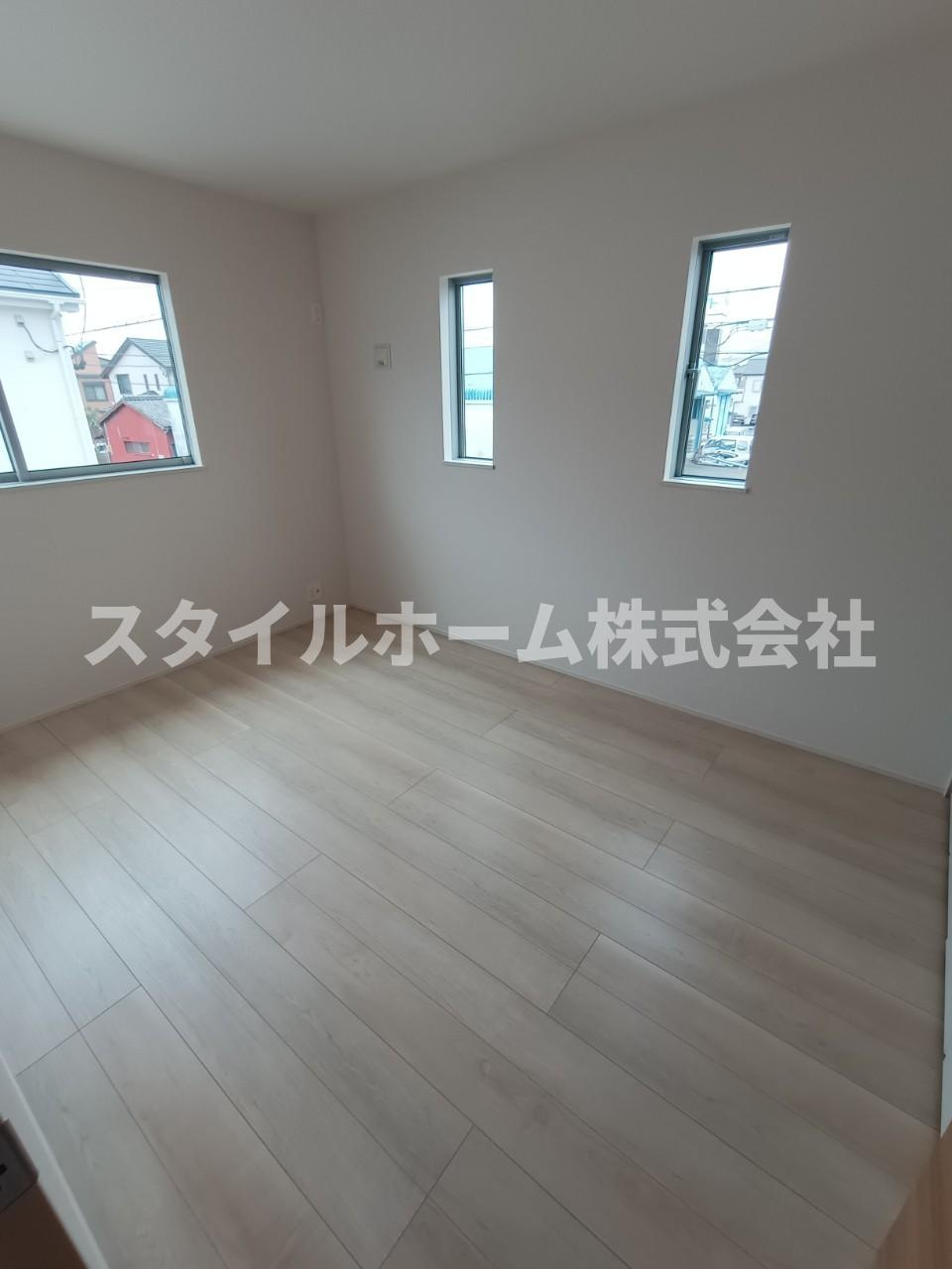 リナージュ豊川市蔵子の居間・リビング