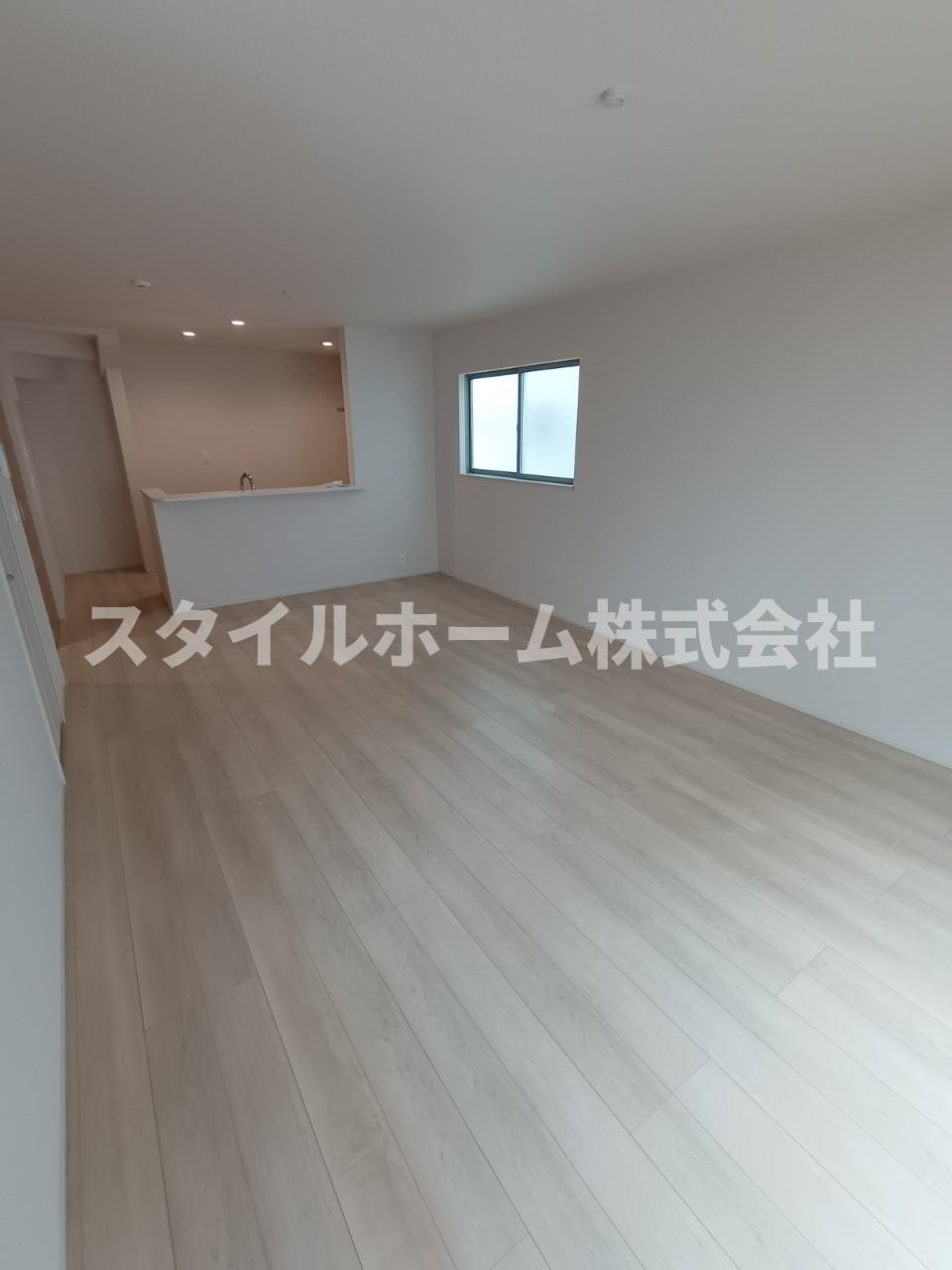 リナージュ豊川市蔵子の居間・リビング