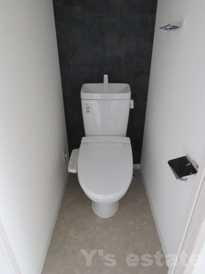 【トイレ】 | S-RESIDENCE高井田Central | この画像の反転タイプです。