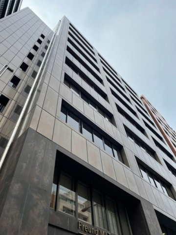 フロイントゥ三田の外観