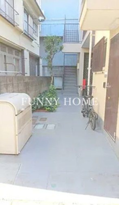 【エントランス】 | 中根レジデンス