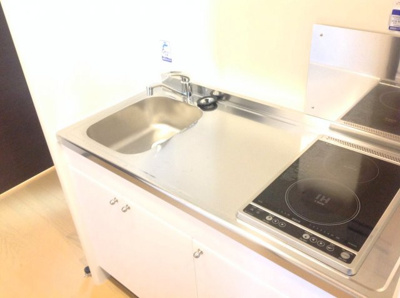 【キッチン】 | クレイノやよい | 安全なIHクッキングヒーターを採用