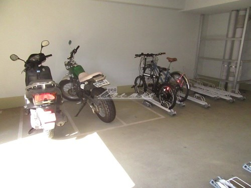 バイク置場