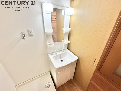 独立洗面化粧台付きでおすすめです！

