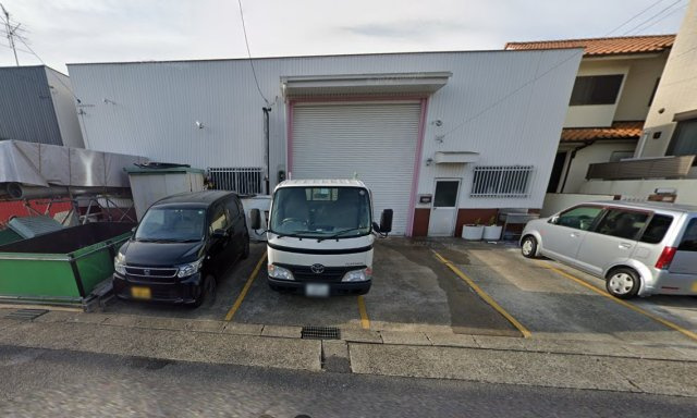緑区平手南２丁目倉庫の駐車場