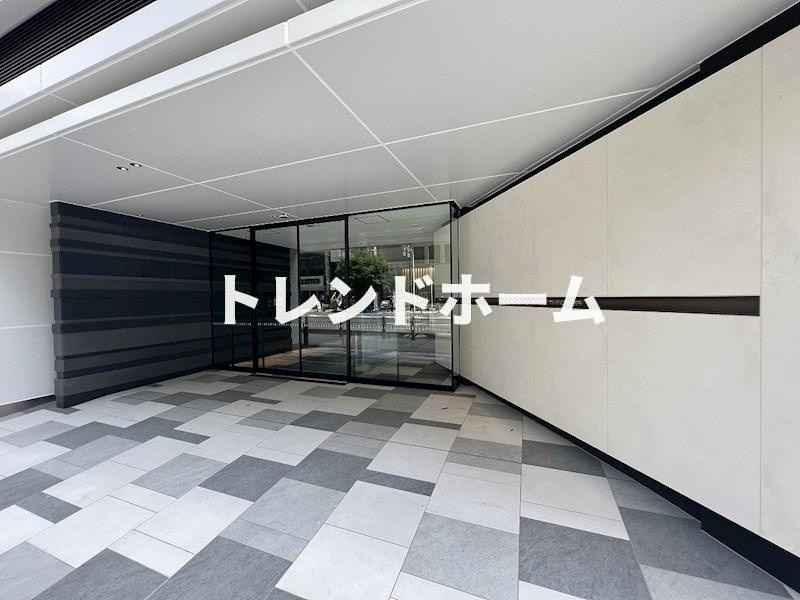 クレストコート靭公園 THE CLASSのエントランス|選べる家電プランあり！！