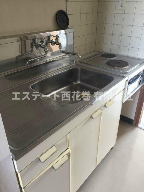 サンコービルのキッチン|2口電気コンロ付