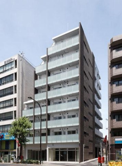 【外観】 | 鉄筋コンクリート造のがっちりとした建物。