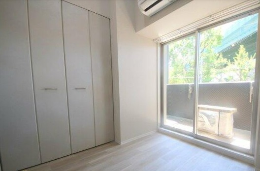 【洋室】 | エスリードレジデンス大阪福島サウスフラッツ