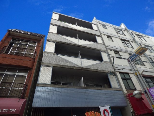 フラットモールの外観|外観は落ち着いています