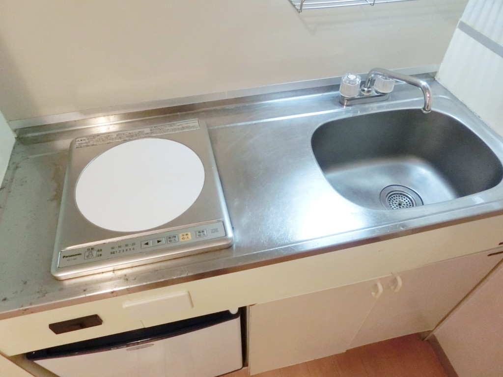 ラ・パンセの内装|明るい色調の室内です