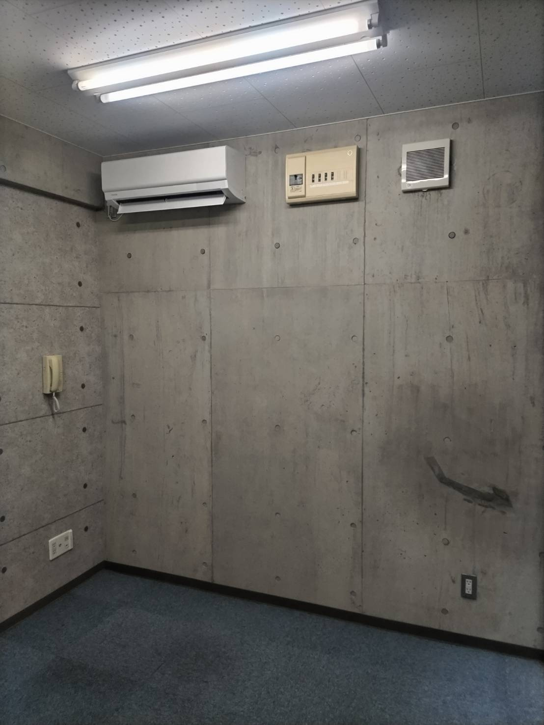 大津市馬場２丁目の店舗事務所の内装|内装は落ち着いています