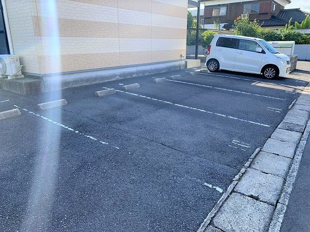 レオパレスアルバのその他