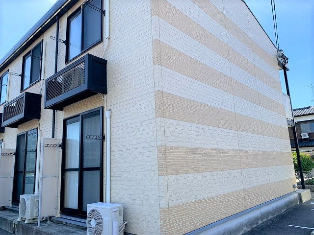 レオパレスアルバの外観