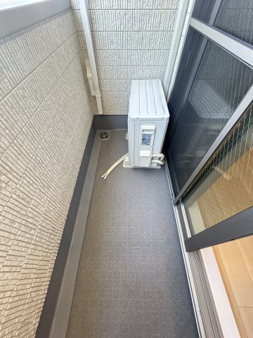 大阪市浪速区立葉２丁目のアパートのバルコニー