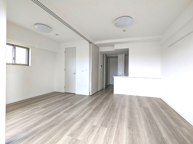 プライムアーバン台東根岸の内装
