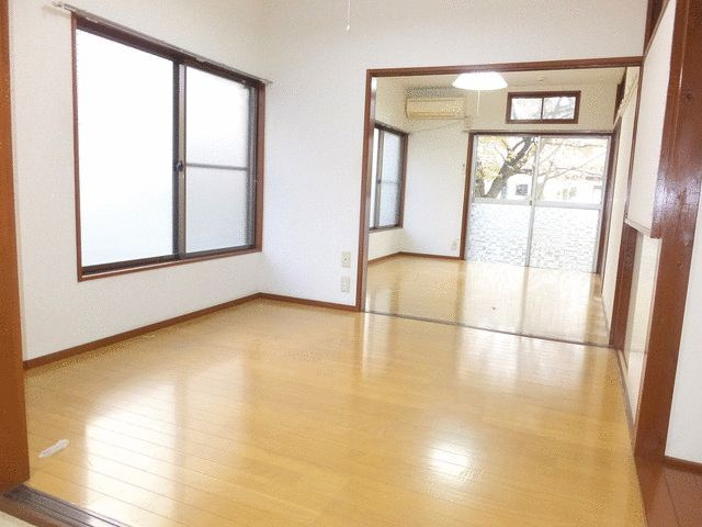 壽荘の居間・リビング