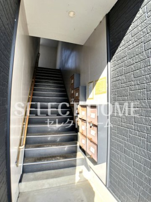 【エントランス】 | アビテナポールⅢ | 清潔なエントランスです