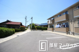 【駐車場】