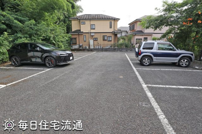【駐車場】 | ブラウンブレッド