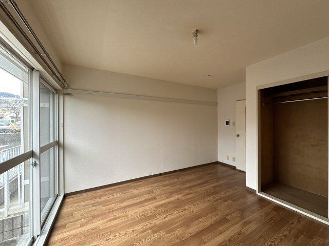 フレグランス汐見台の居間・リビング