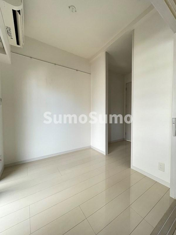 ヴィラージュ天神南ストリートの居間・リビング