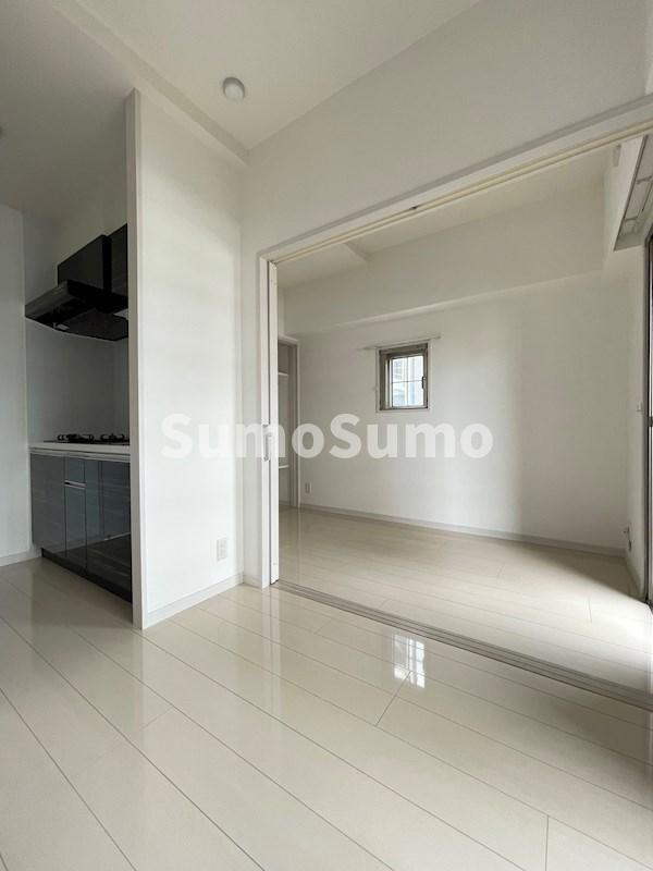 ヴィラージュ天神南ストリートの居間・リビング