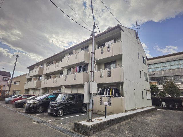 ファミールKの外観