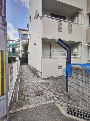 ファミールKのエントランス