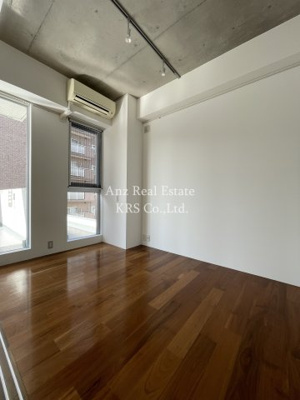 【寝室】 | LOIS GRAND靭公園(ロイスグラン)