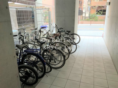 【その他】 | LOIS GRAND靭公園(ロイスグラン) | エントランスにある駐輪場です！